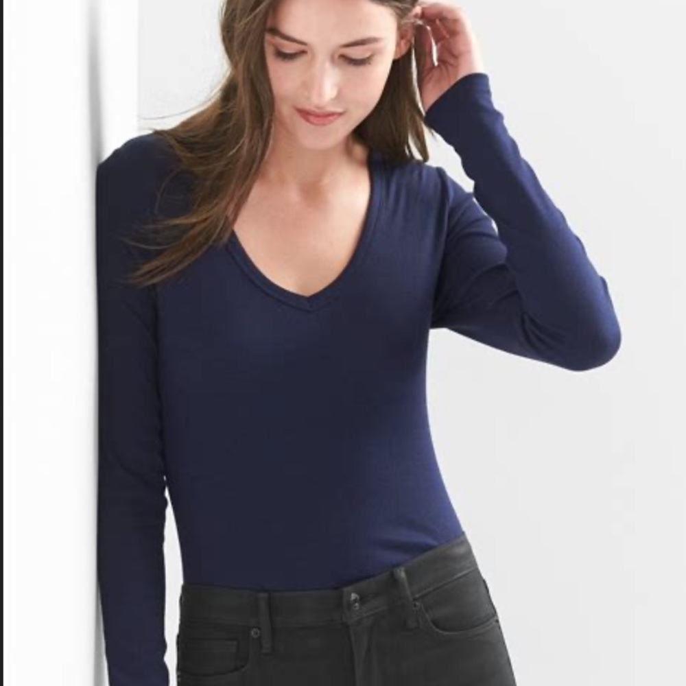VNeck Long Sleeve Top szS Dark Blue EUC